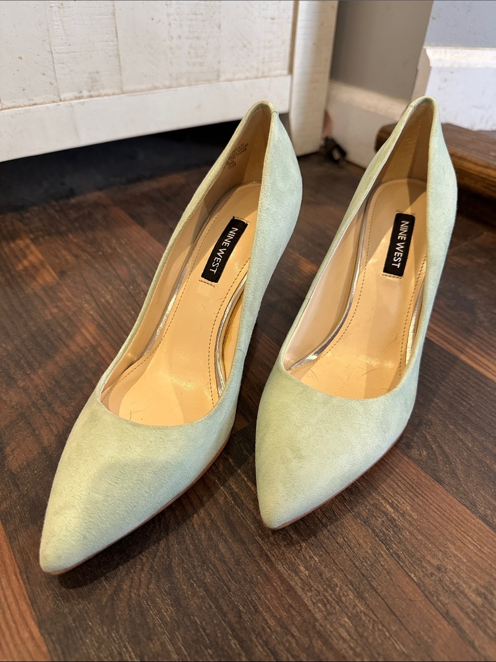 Nine West Mint Green Suede Pointed Pumps